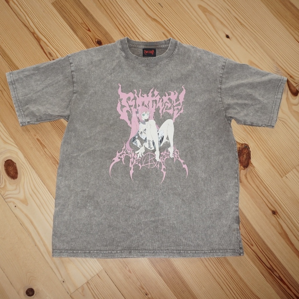 Washed Gray Gothic Graphic T-Shirt XL